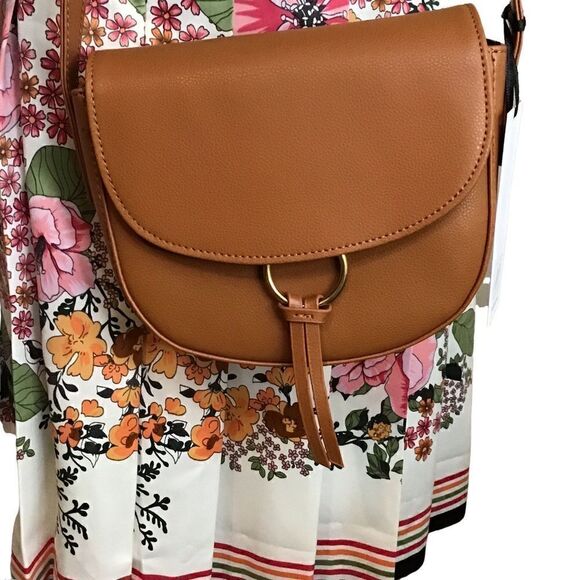 NWT Winter’s Equestrian style Crossbody bag - Picture 1 of 3